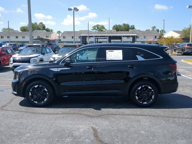 Used 2025 Kia Sorento S AWD/4WD image 8
