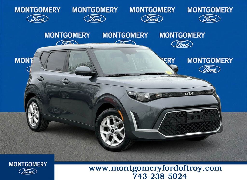 Used 2023 Kia Soul LX w/ LX Technology Package