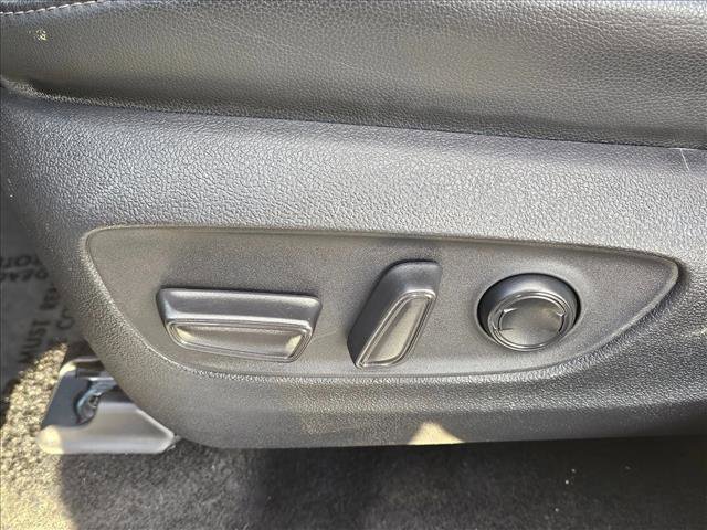 Used 2020 Toyota Highlander Limited image 21