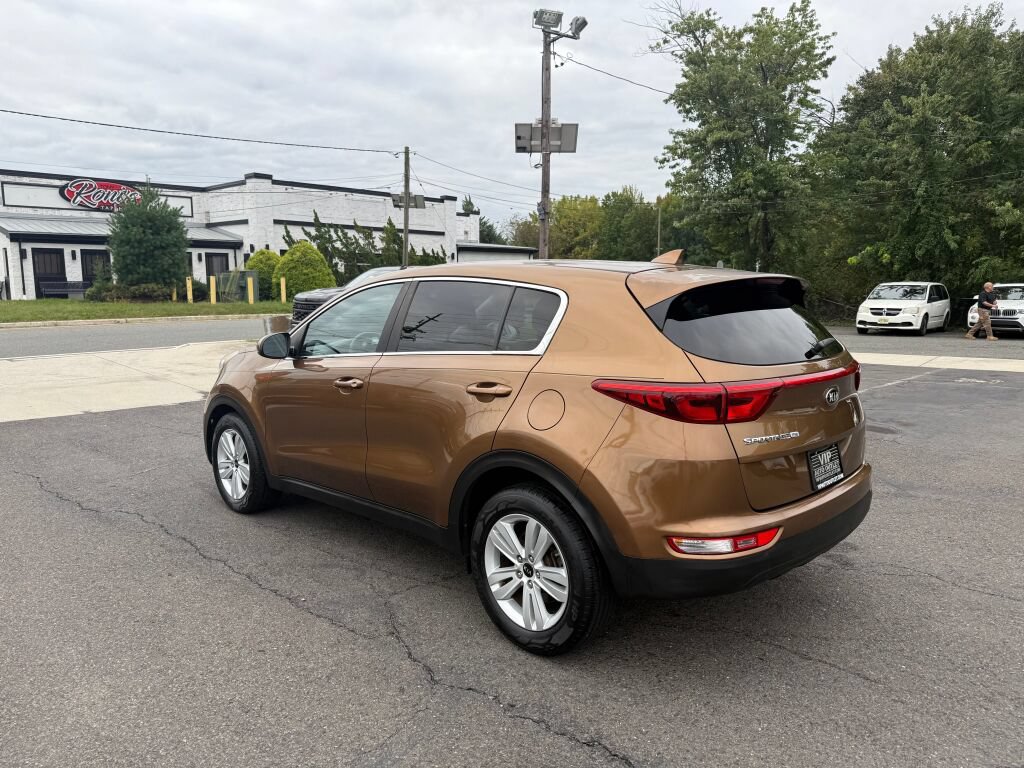 Used 2017 Kia Sportage LX FWD image 5