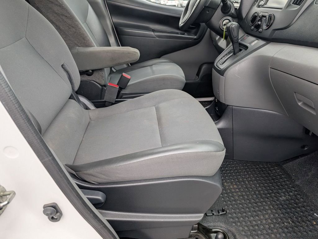 Used 2020 Nissan NV200 SV image 43