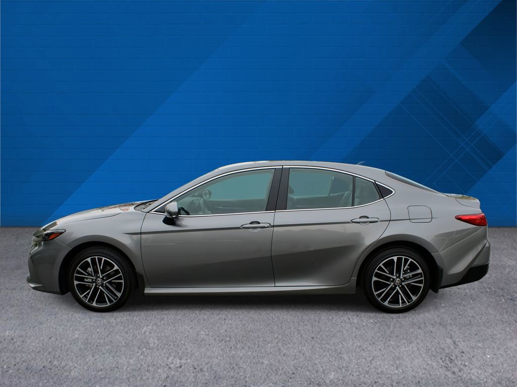 Used 2026 Toyota Camry XLE AWD/4WD image 6
