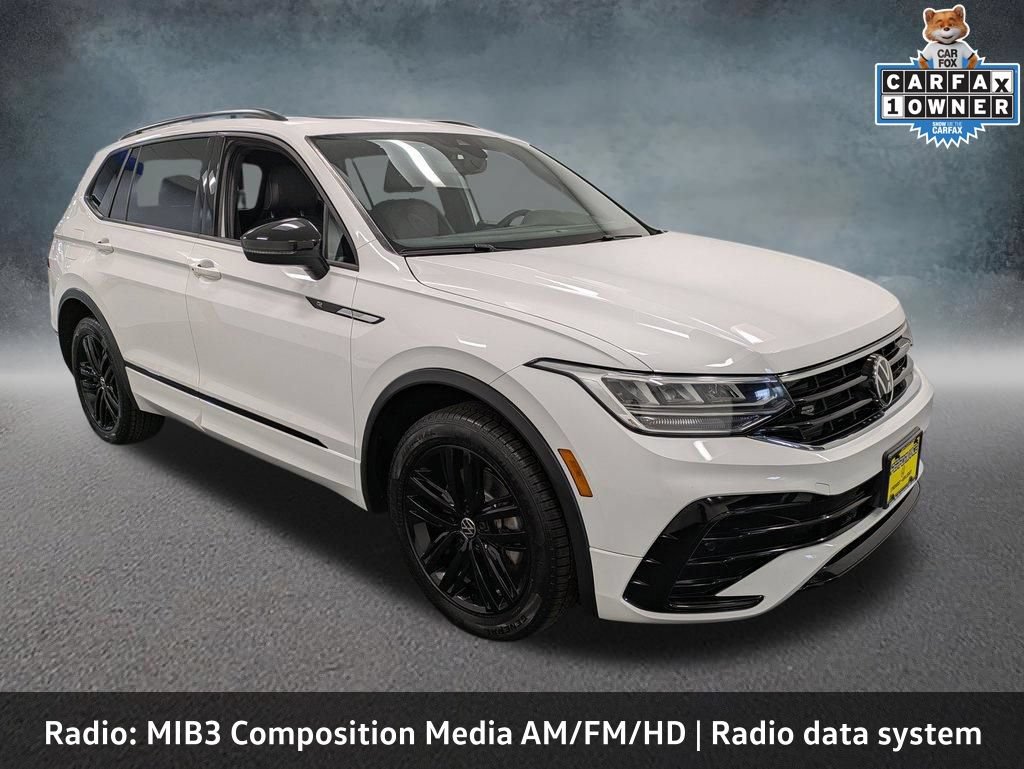 Used 2022 Volkswagen Tiguan SE R-Line AWD/4WD image 3
