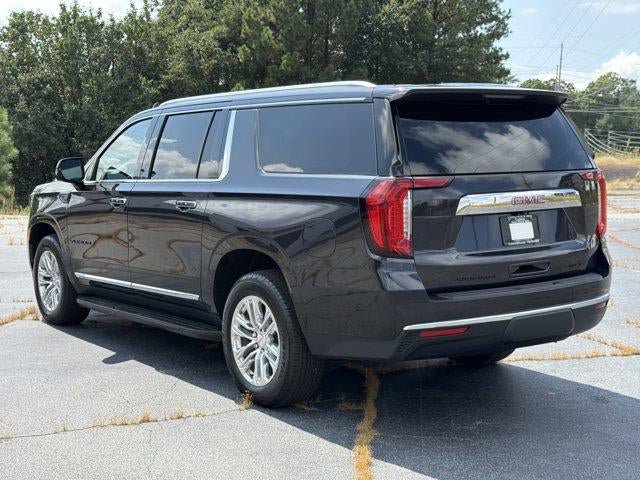 Used 2023 GMC Yukon XL SLT w/ SLT Premium Package AWD/4WD image 7
