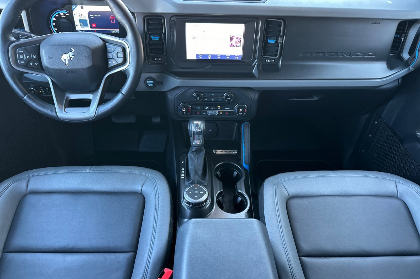 Used 2023 Ford Bronco Black Diamond w/ Sasquatch Package image 13