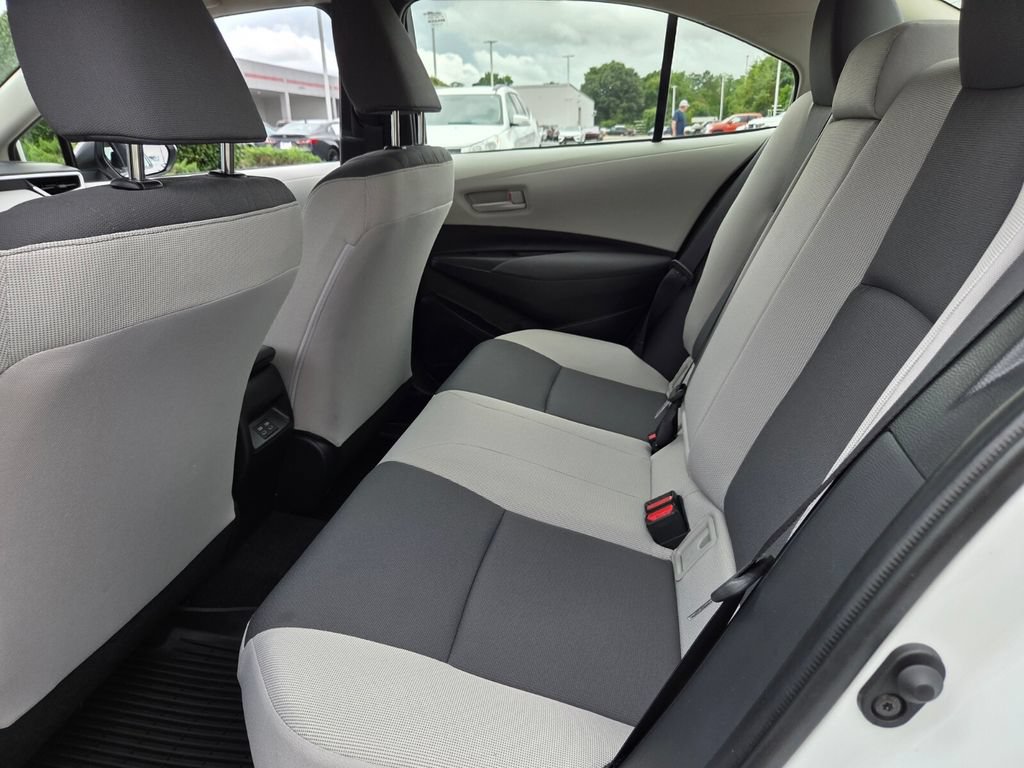 Used 2024 Toyota Corolla LE w/ LE Convenience Package FWD image 6