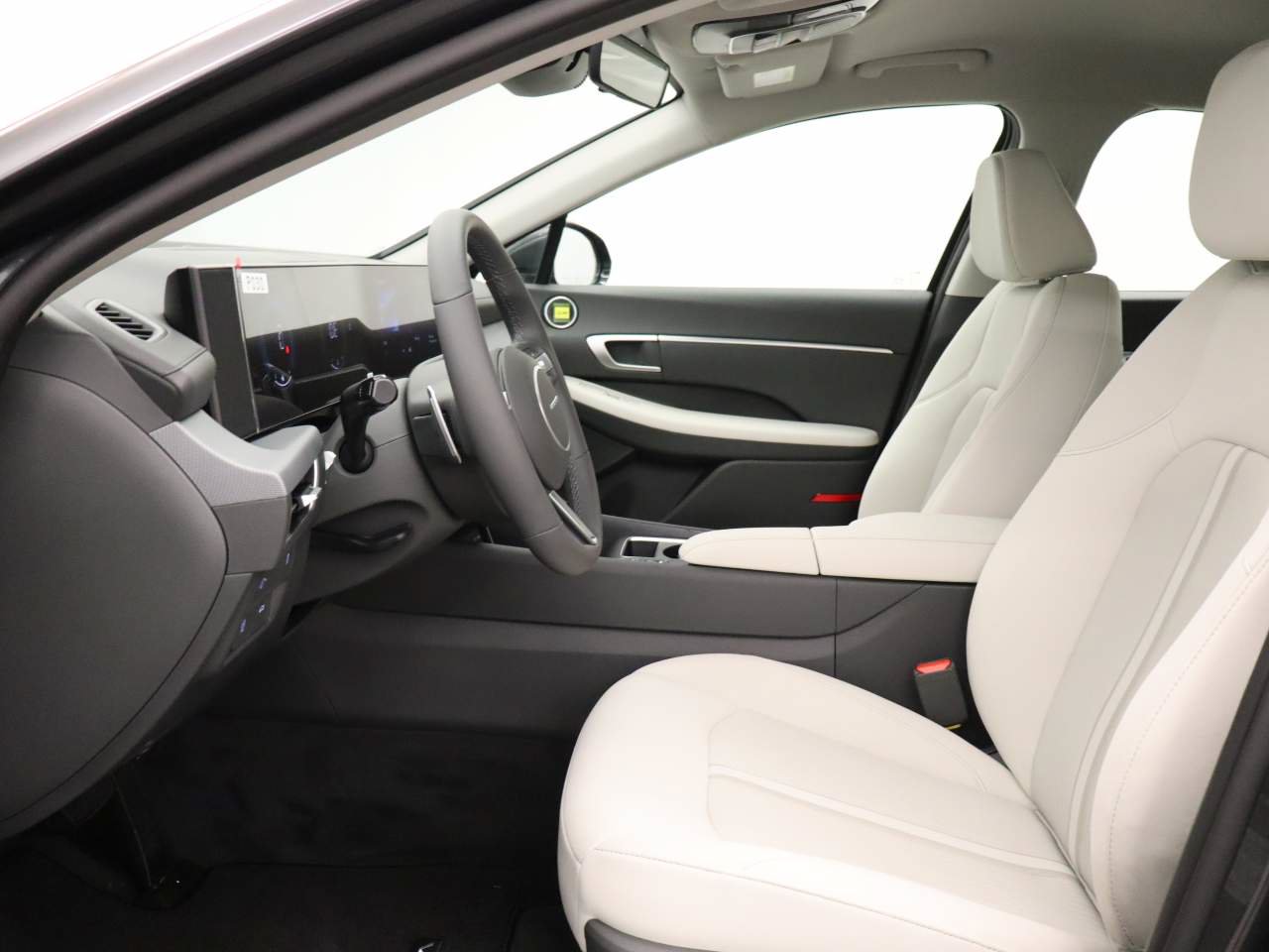 New 2026 Hyundai Sonata SEL FWD image 15