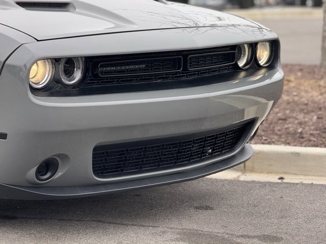 Used 2018 Dodge Challenger SXT w/ Blacktop Package image 3