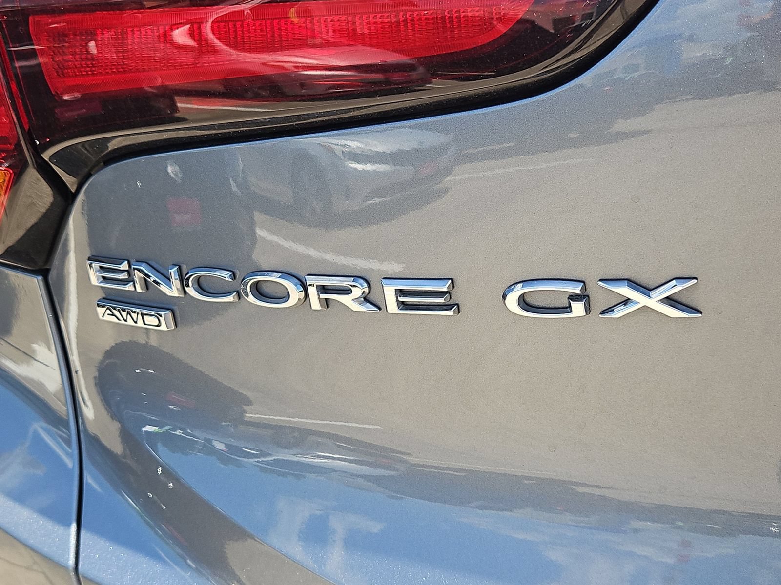 Used 2021 Buick Encore GX Essence w/ Advanced Technology Package AWD/4WD image 11