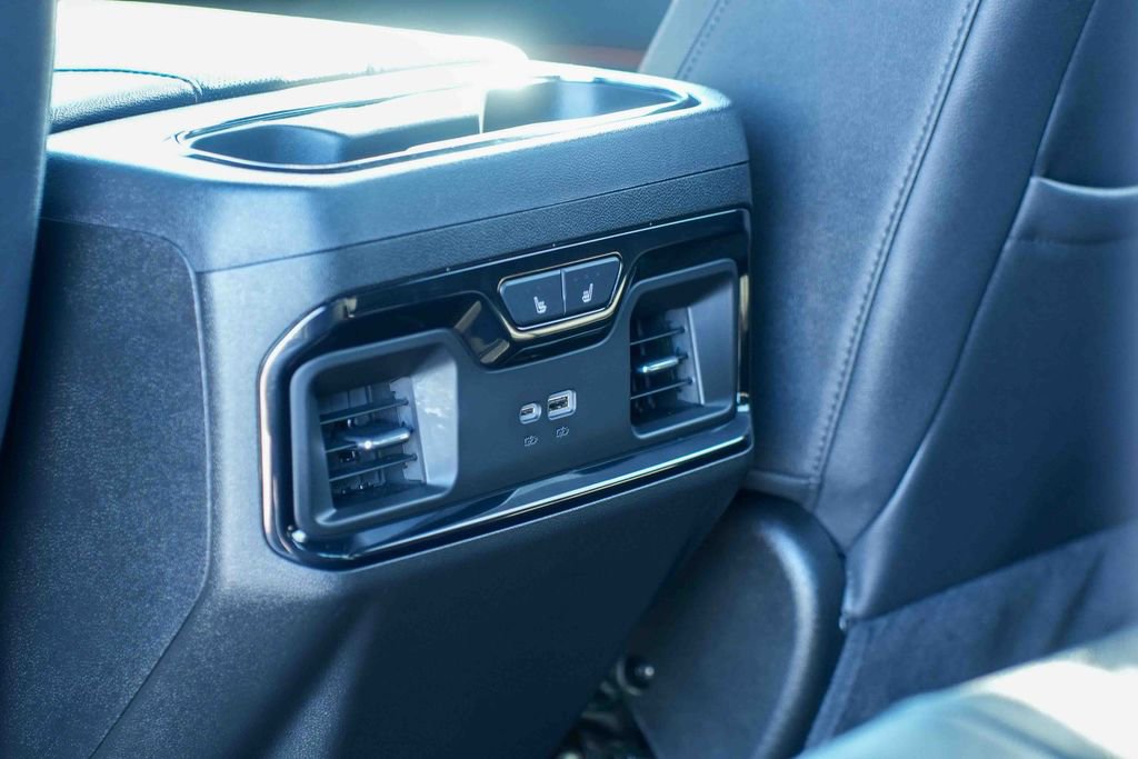 Used 2025 GMC Sierra 2500 AT4 w/ AT4 Premium Plus Package AWD/4WD image 22