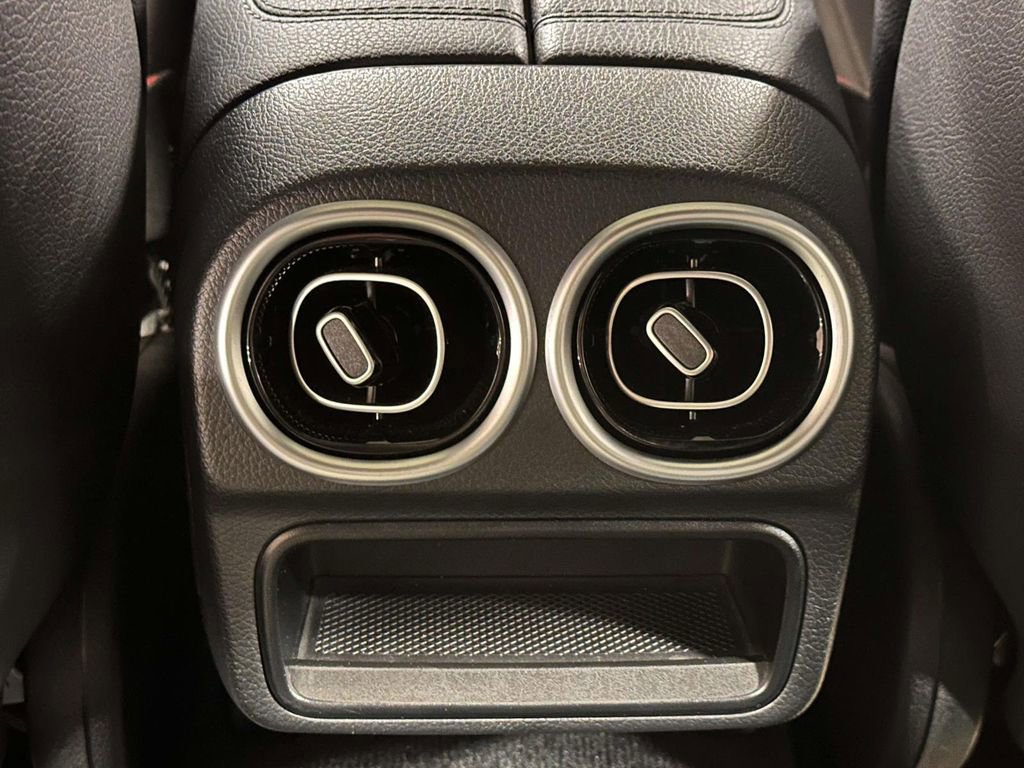 Used 2022 Mercedes-Benz C 300 4MATIC Sedan w/ Pinnacle Trim Package image 21
