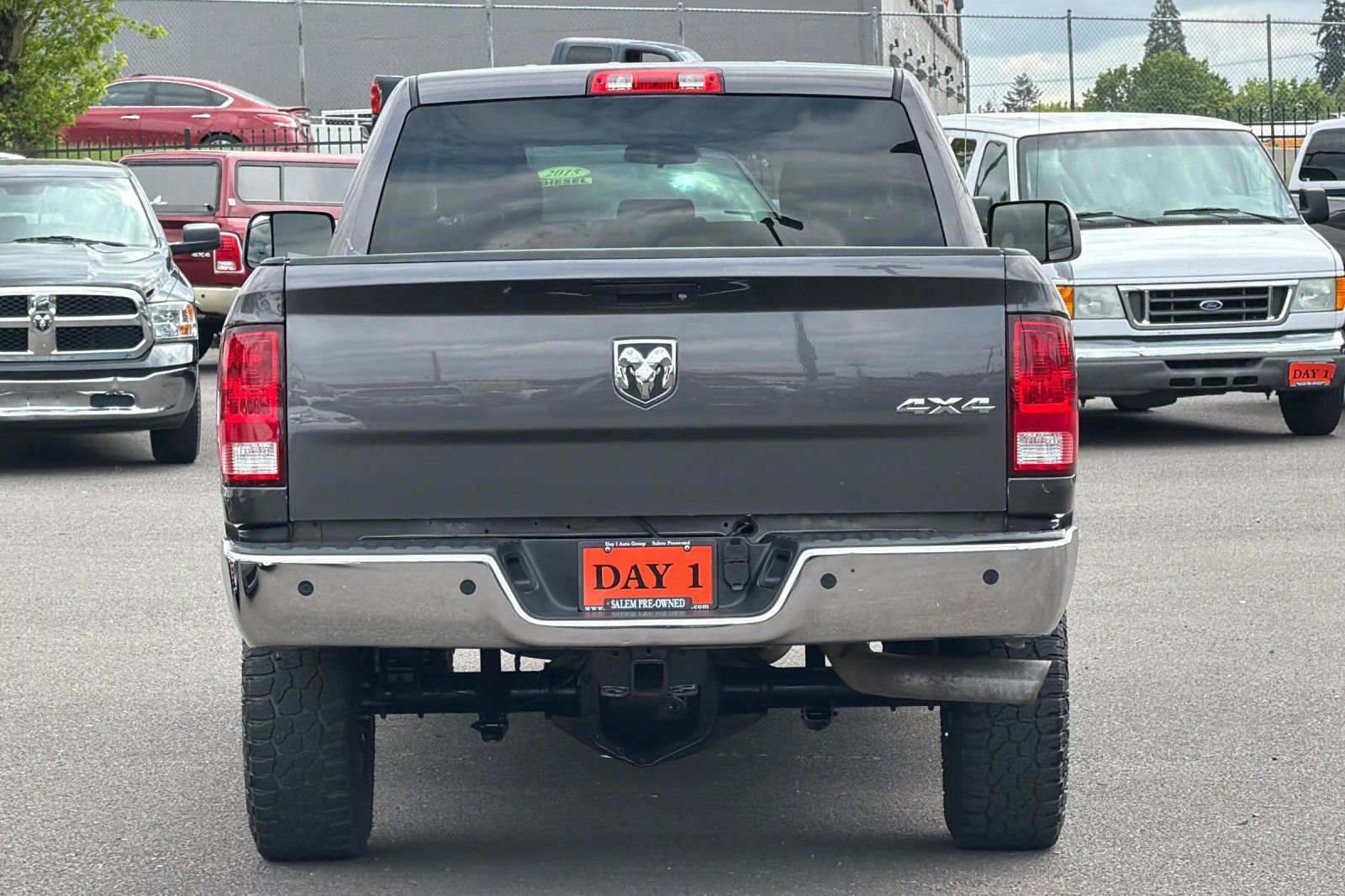 Used 2017 RAM 3500 Tradesman w/ Chrome Appearance Group AWD/4WD image 6