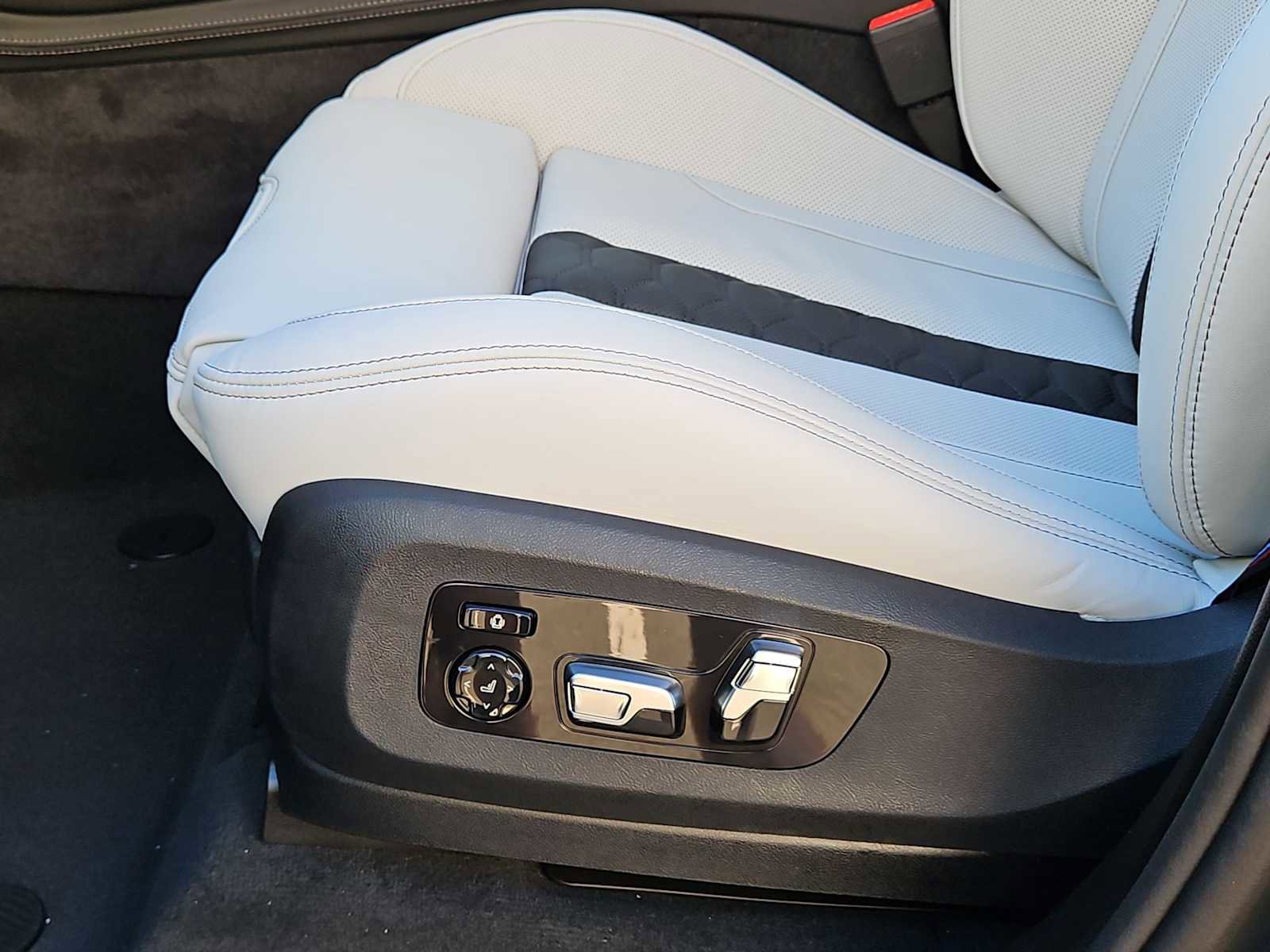 New 2026 BMW X5 M Competition w/ Executive Package image 18