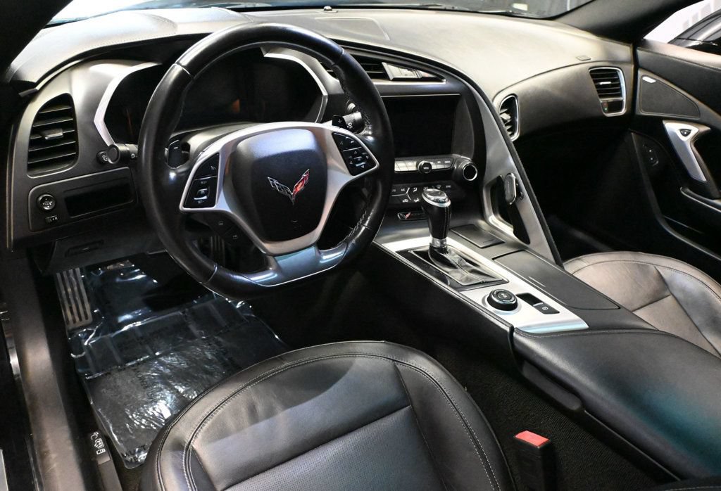 Used 2019 Chevrolet Corvette Stingray Coupe w/ Carbon Flash Badge Package RWD image 10