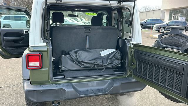 Certified 2021 Jeep Wrangler Islander image 22
