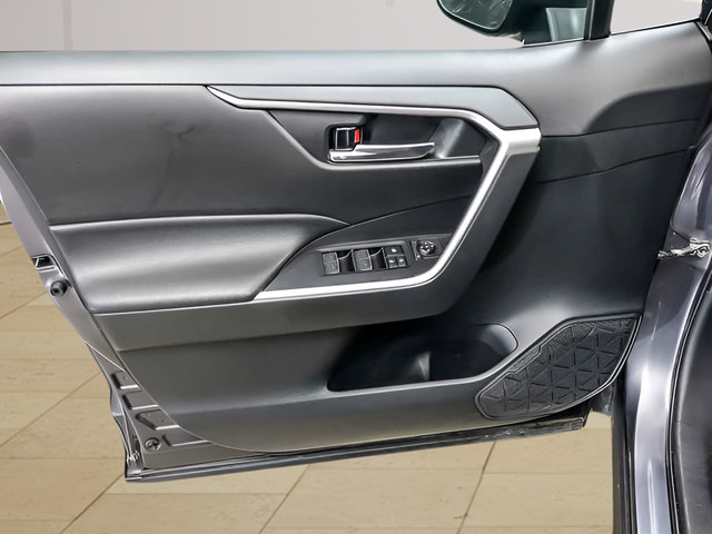 Certified 2022 Toyota RAV4 XLE AWD/4WD image 21