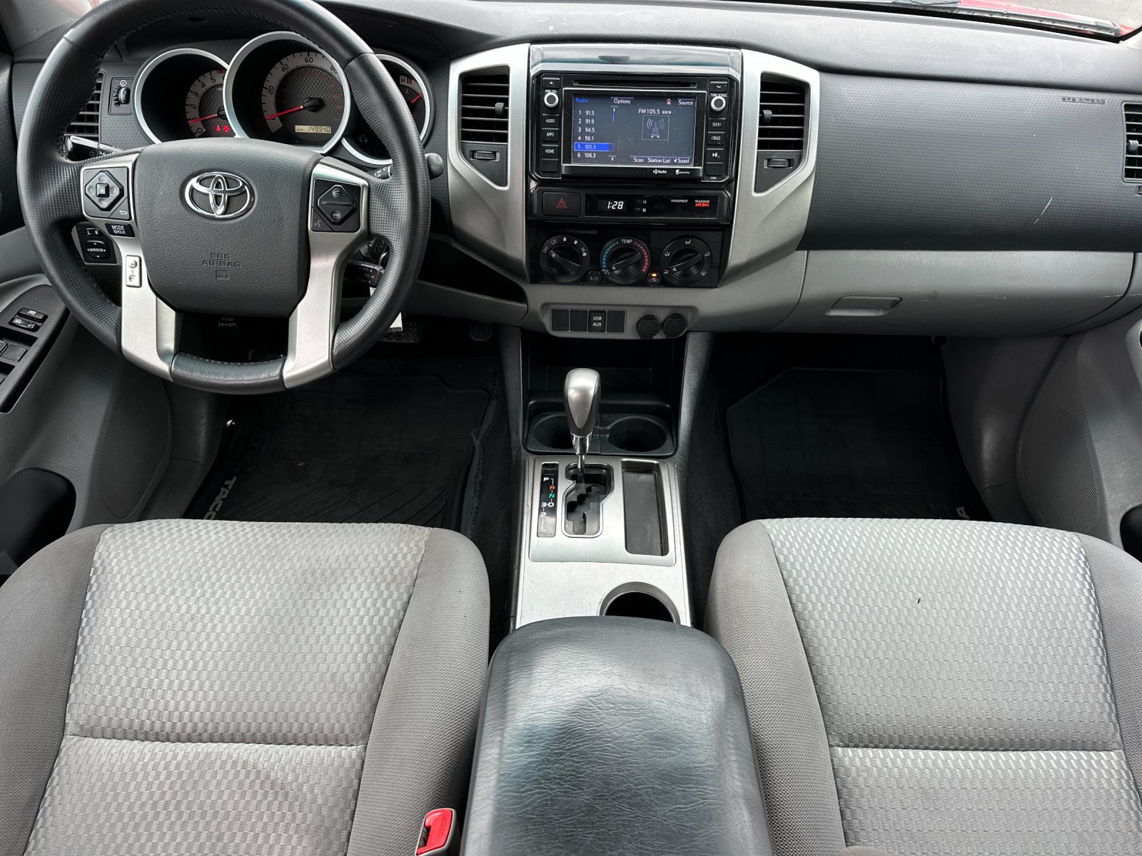 Used 2014 Toyota Tacoma PreRunner w/ SR5 Package RWD image 13