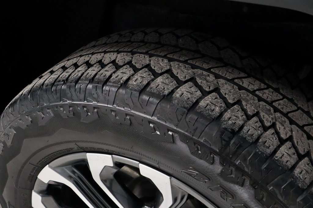 Used 2023 GMC Canyon Denali image 20