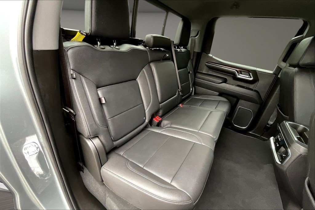 Used 2023 GMC Sierra 1500 SLT w/ SLT Premium Plus Package RWD image 29