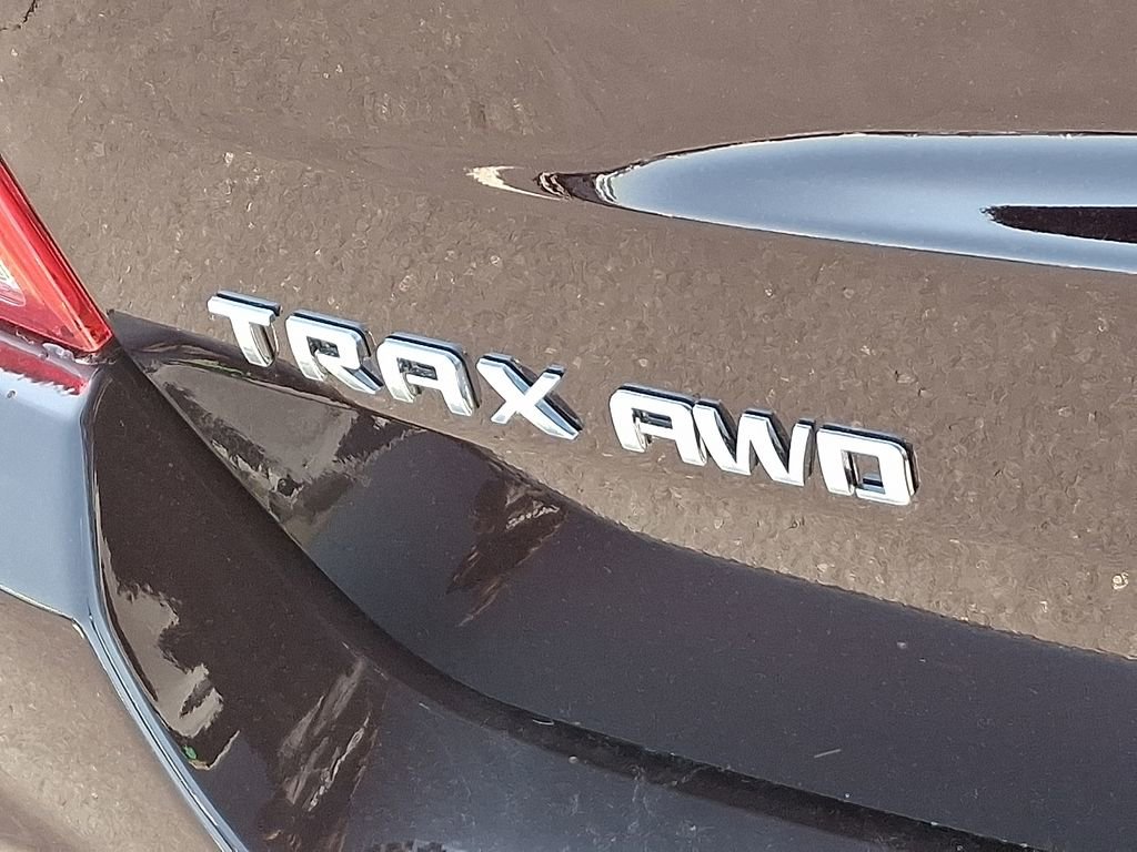 Certified 2022 Chevrolet Trax LT w/ LT Convenience Package AWD/4WD image 30