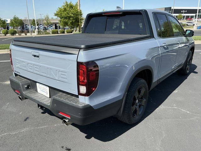 Used 2024 Honda Ridgeline Black Edition image 3