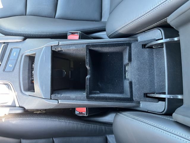 Used 2022 Cadillac XT5 Premium Luxury w/ LPO, Radiant Package AWD/4WD image 24