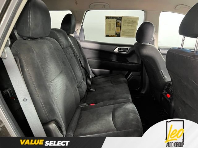 Used 2015 Nissan Pathfinder S AWD/4WD image 17