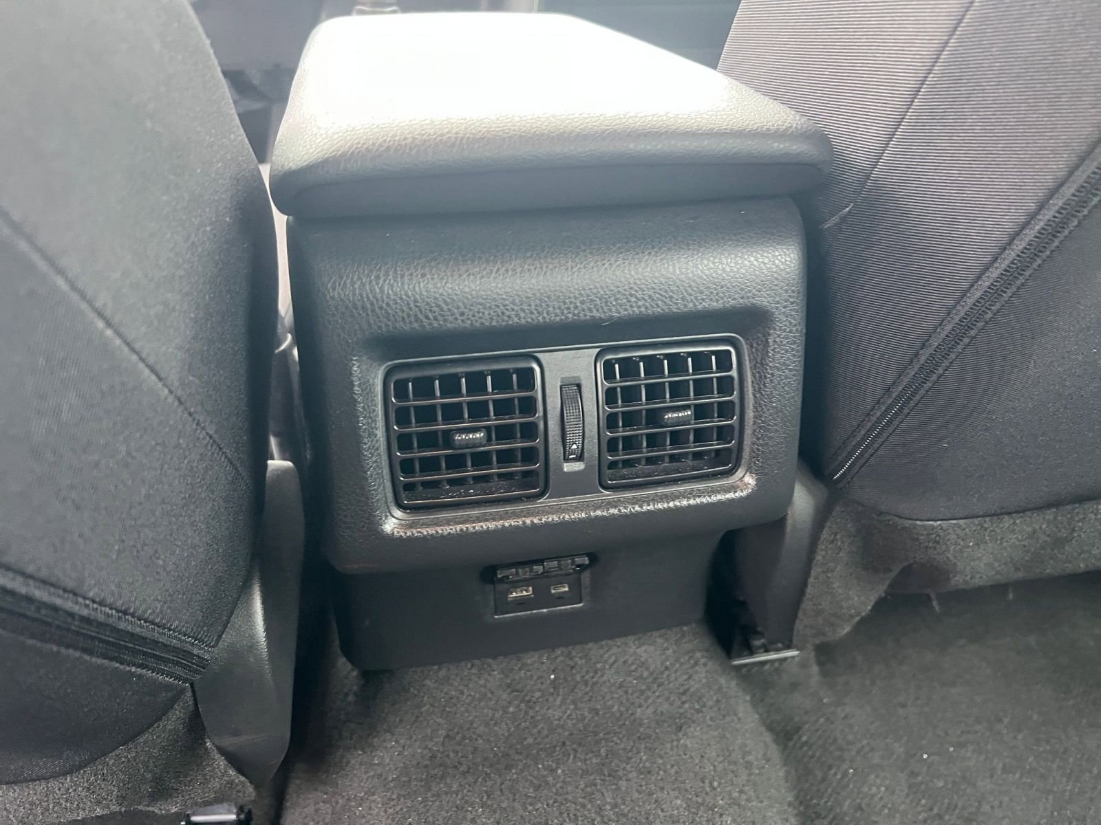 Used 2025 Toyota Camry LE image 24