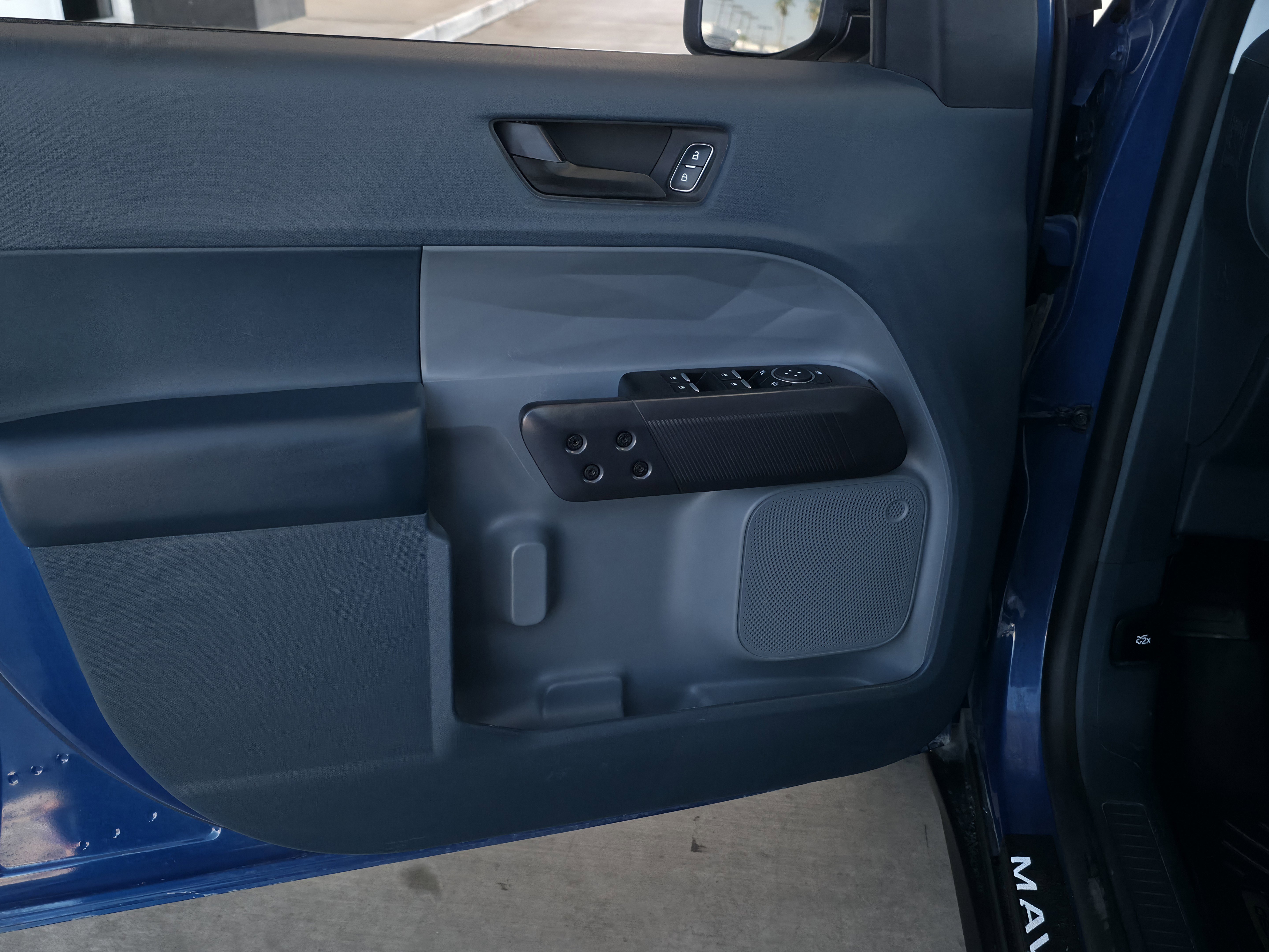 Used 2023 Ford Maverick XLT w/ Equipment Group 300A Standard image 12