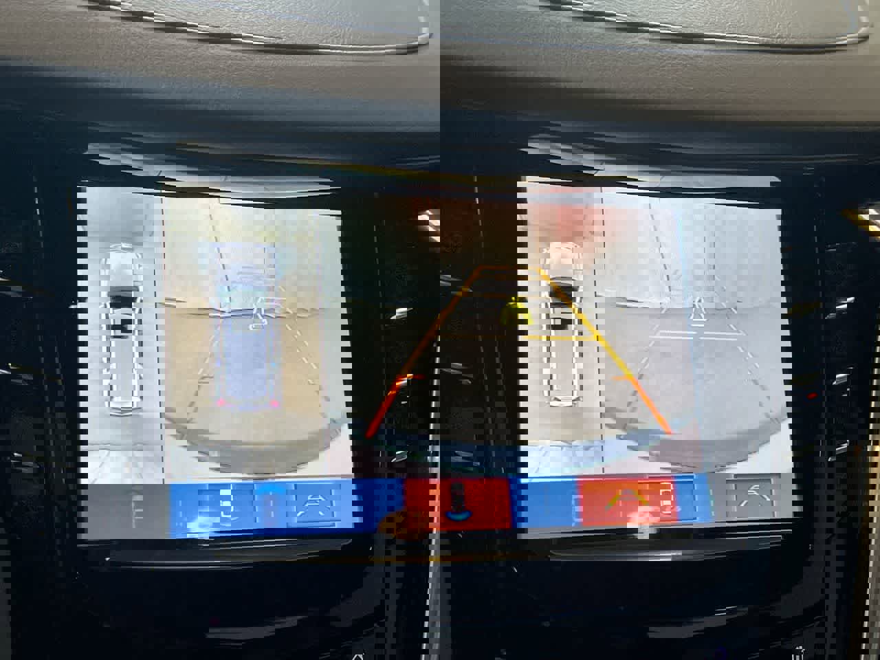 Used 2019 Cadillac Escalade ESV Luxury image 17