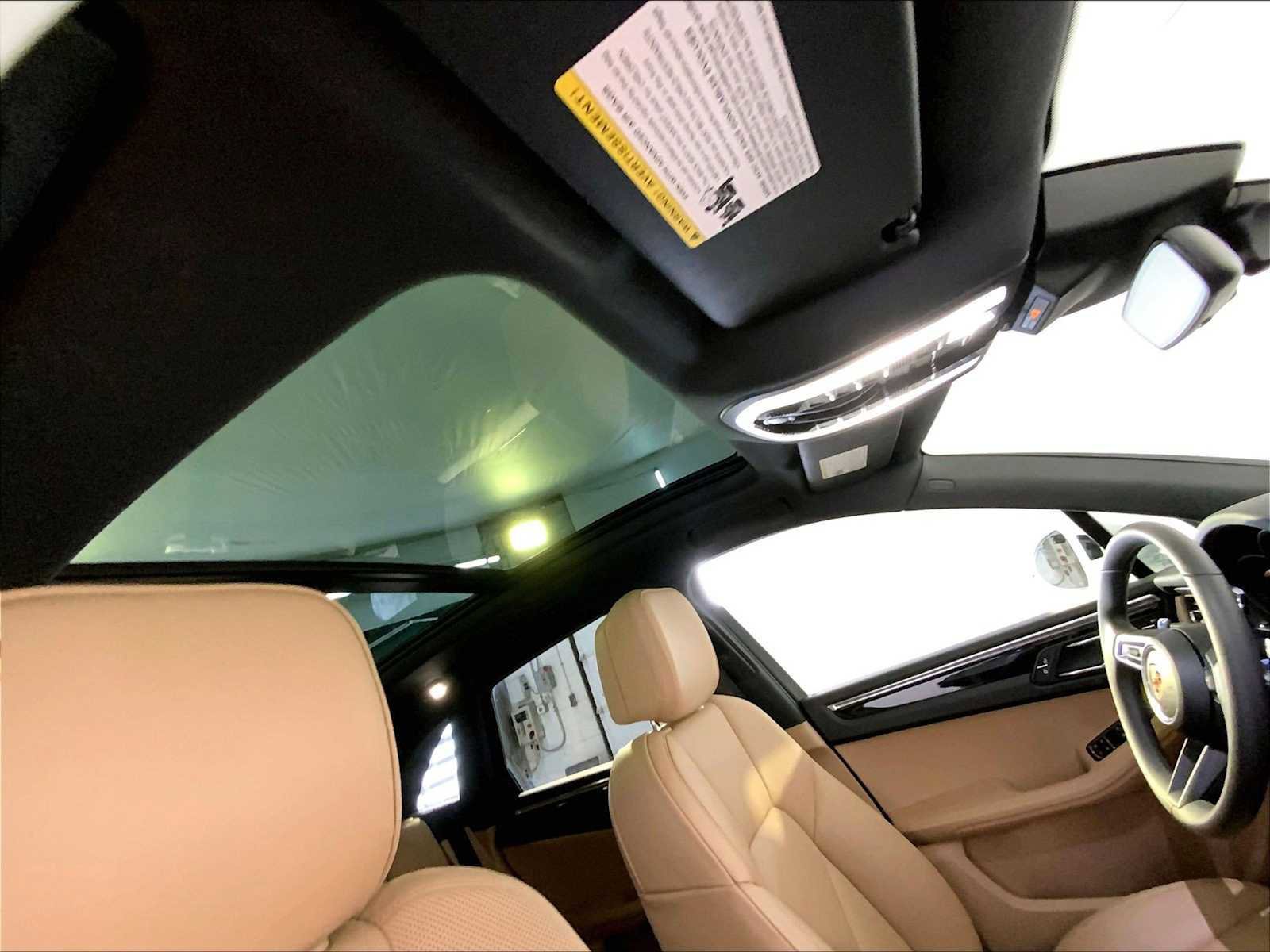 Certified 2026 Porsche Macan AWD/4WD image 20