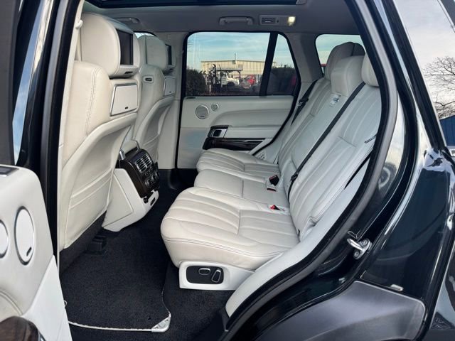 Used 2015 Land Rover Range Rover Autobiography image 14