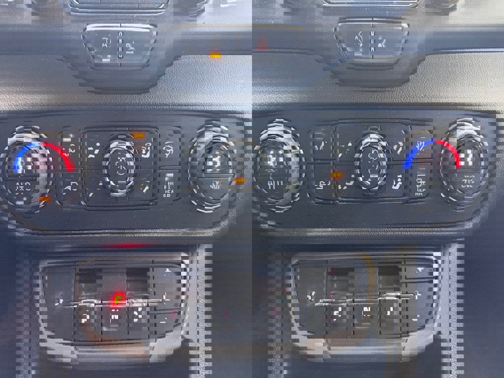 Used 2023 GMC Terrain AT4 image 19