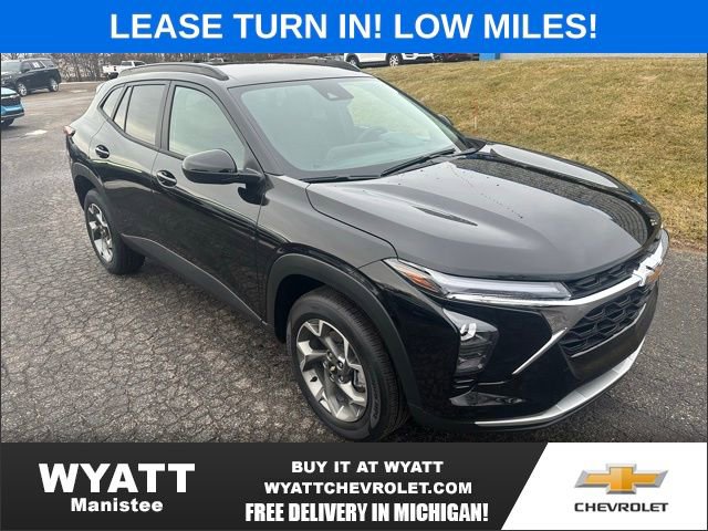 Certified 2025 Chevrolet Trax LT w/ LT Convenience Package image 1