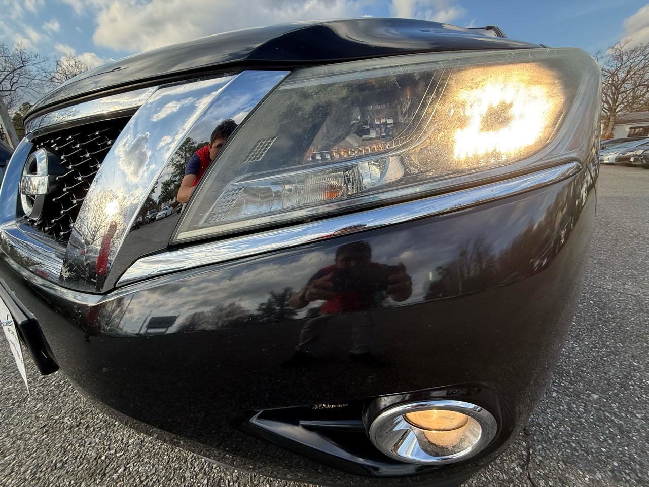 Used 2015 Nissan Pathfinder Platinum w/ Family Entertainment Package AWD/4WD image 11