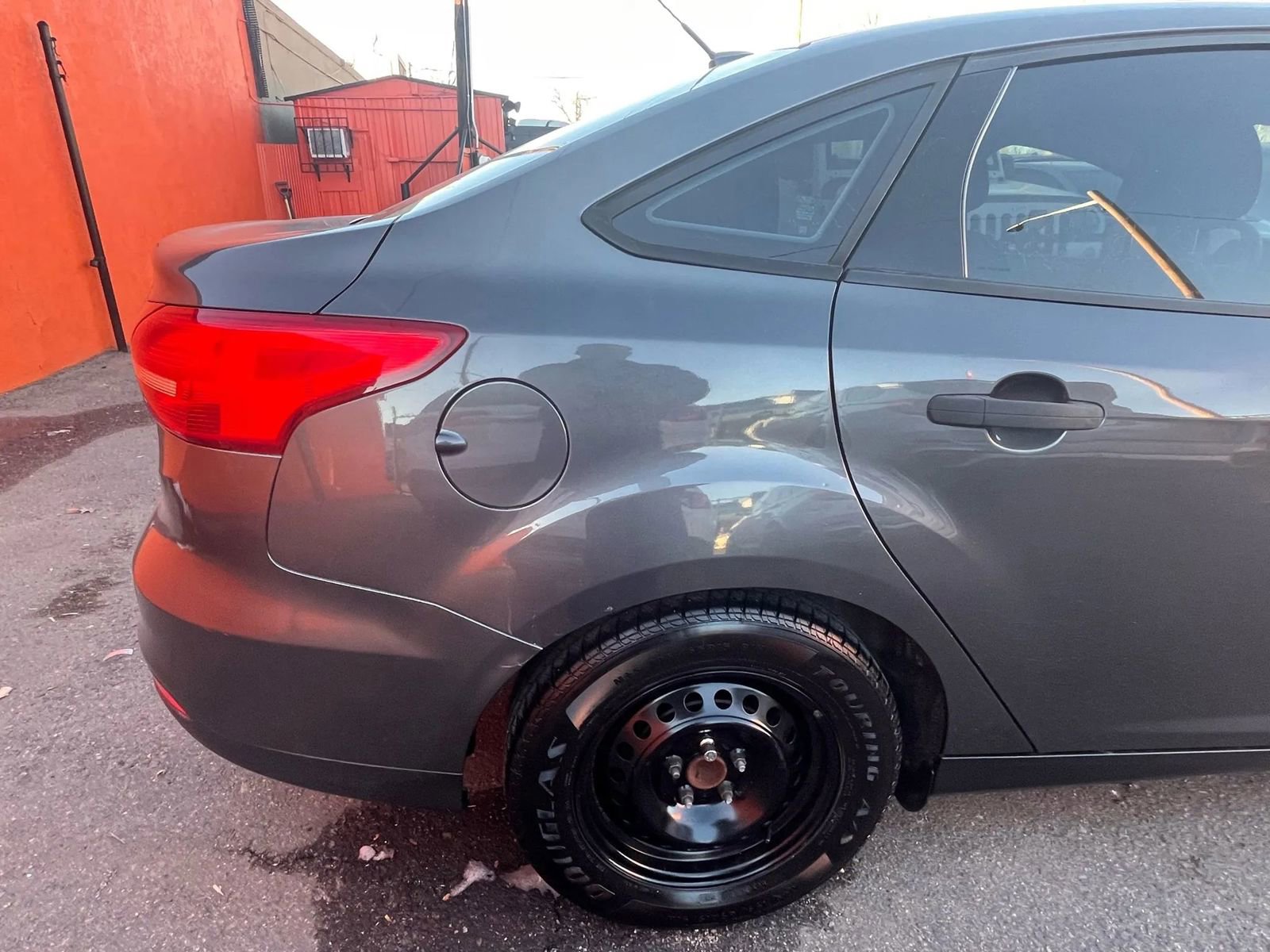 Used 2018 Ford Focus S image 19