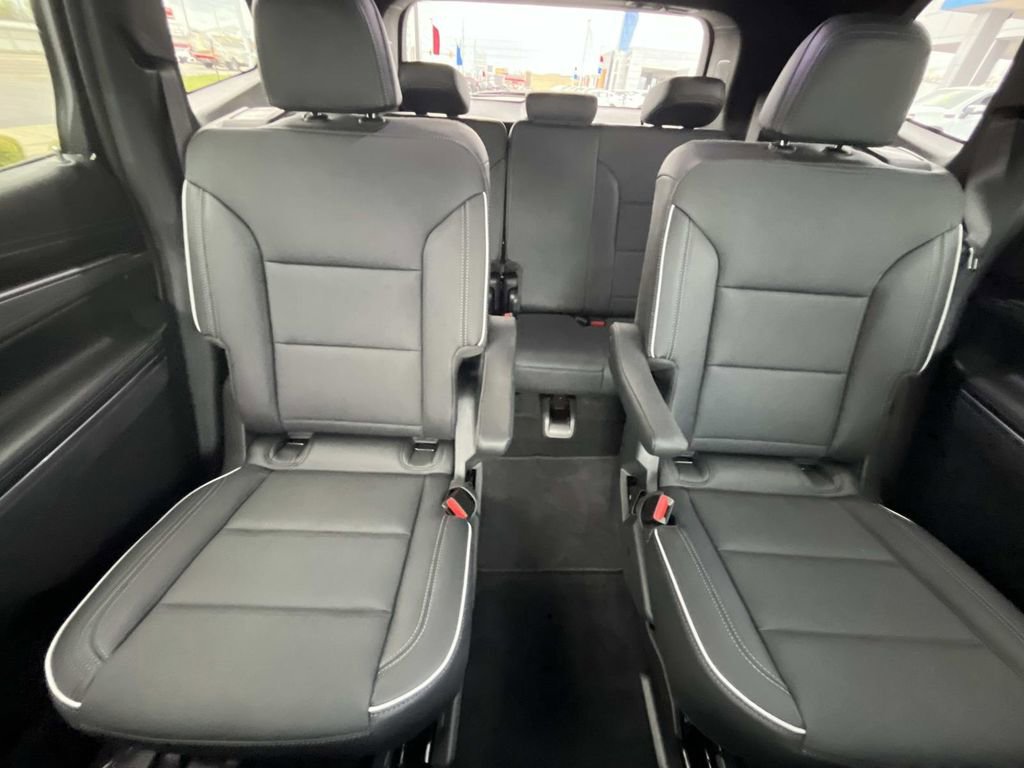 Certified 2025 Buick Enclave Preferred w/ Super Cruise Package image 30