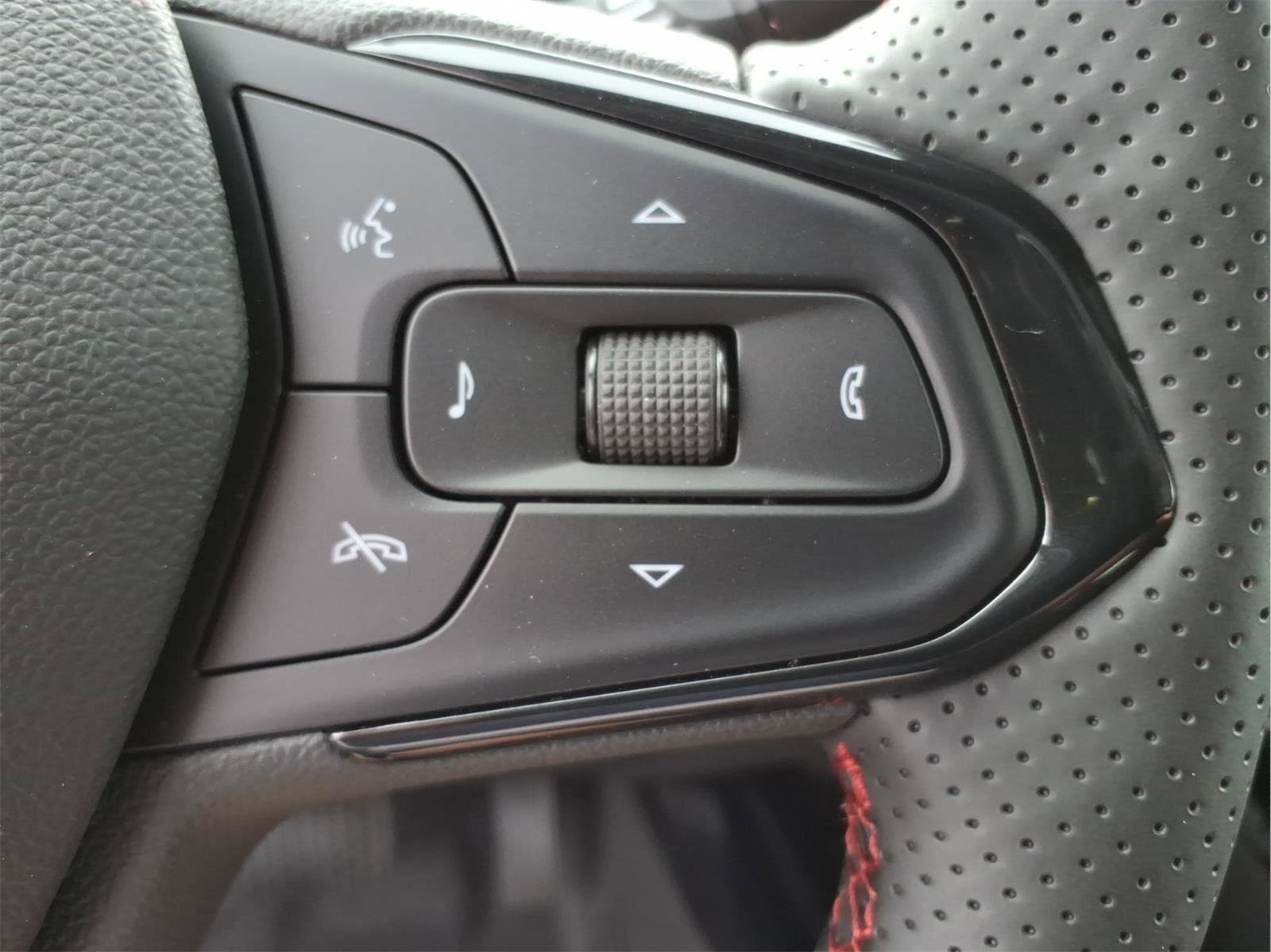 New 2026 Chevrolet Trax RS w/ Driver Confidence Package FWD image 20