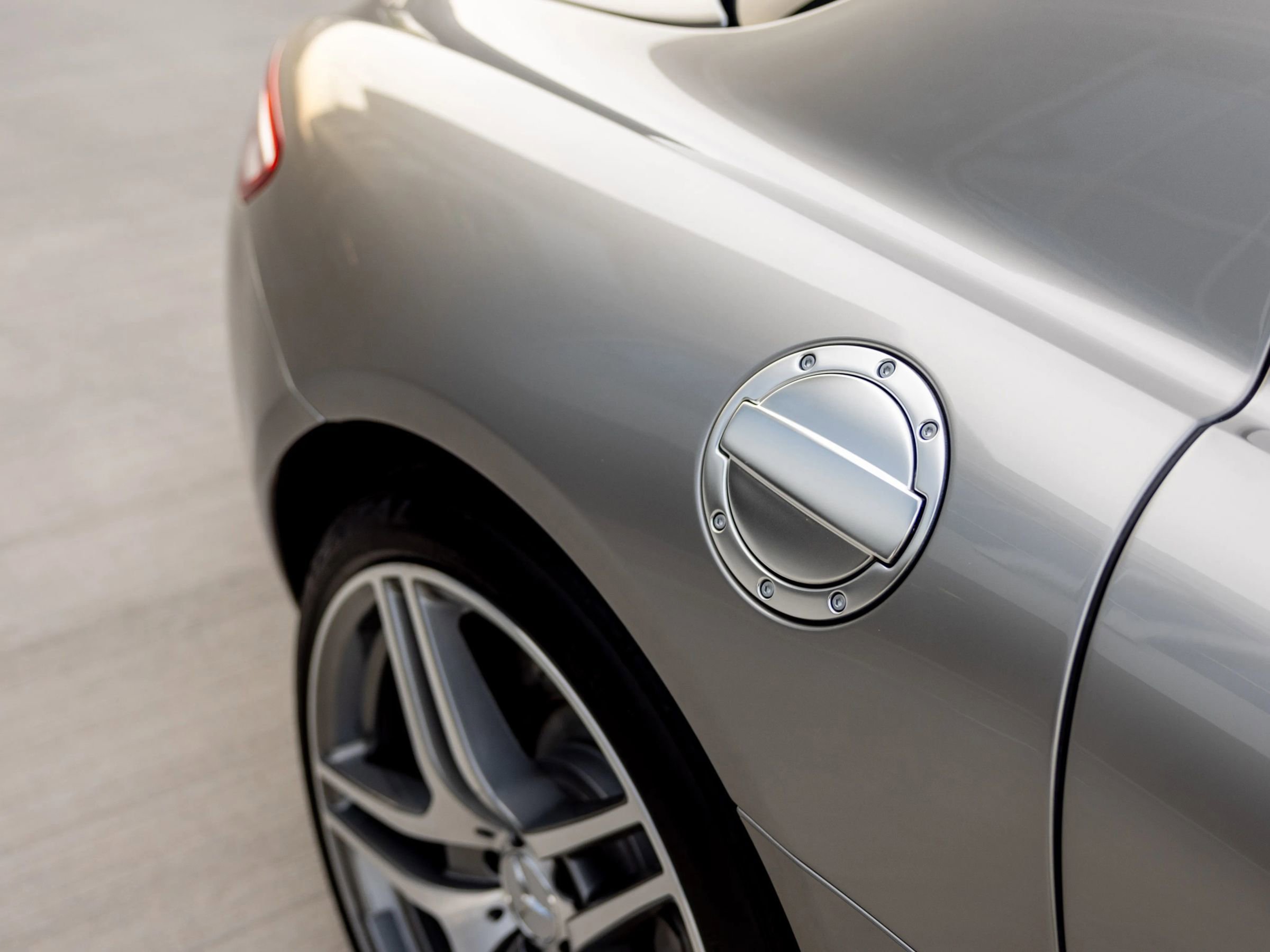 Used 2011 Mercedes-Benz SLS AMG Coupe image 35