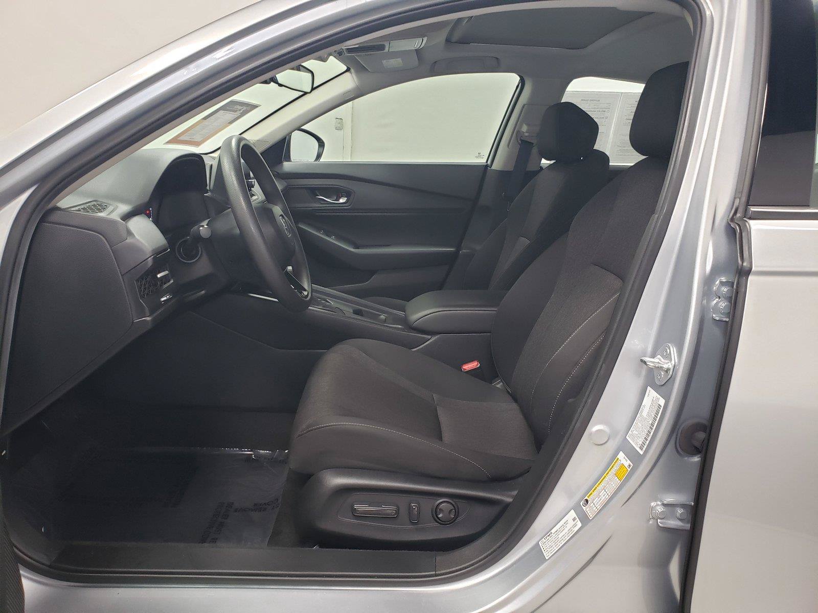 Used 2025 Honda Accord SE image 22