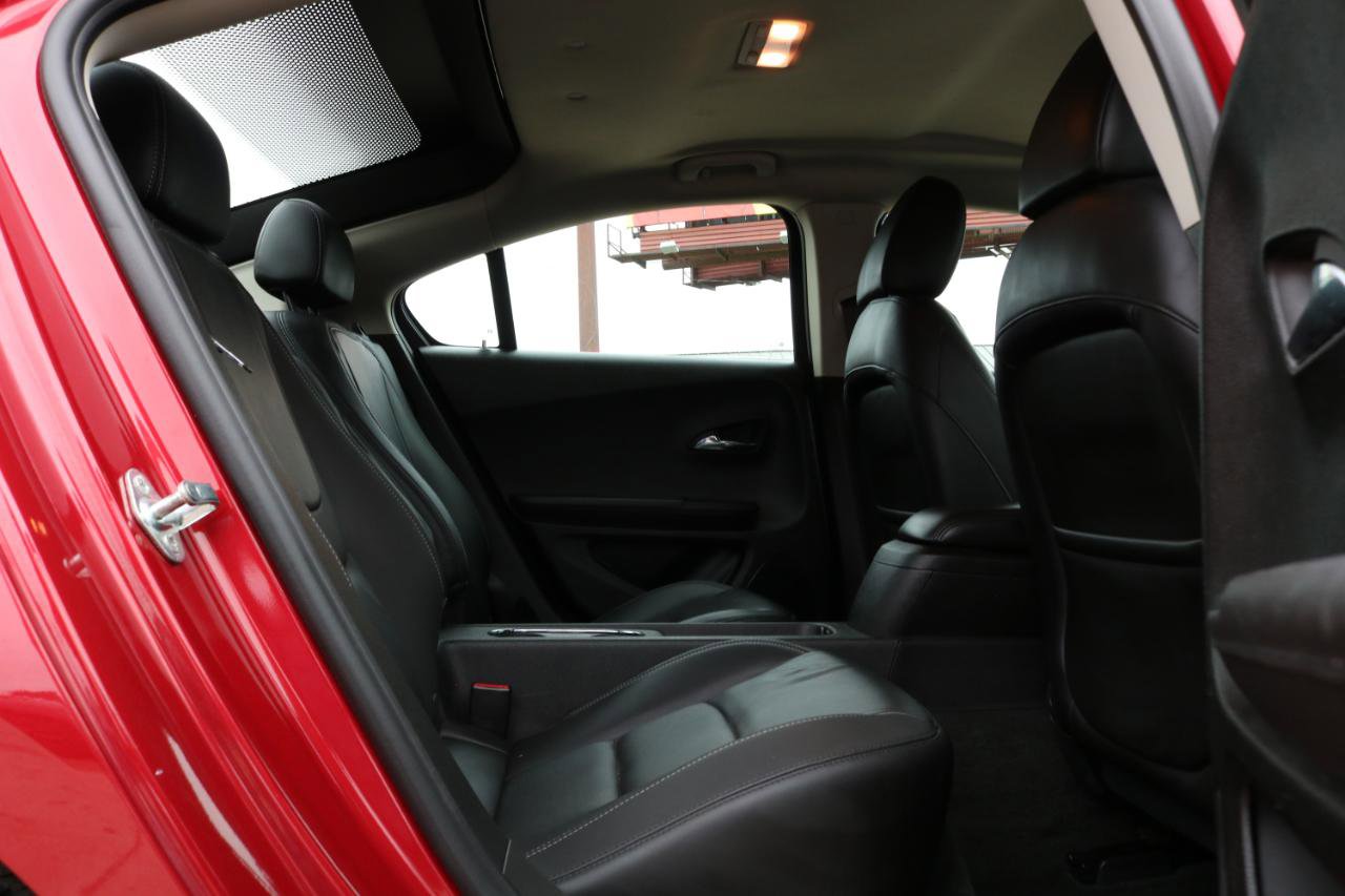 Used 2012 Chevrolet Volt Premium w/ Premium Trim Package image 40
