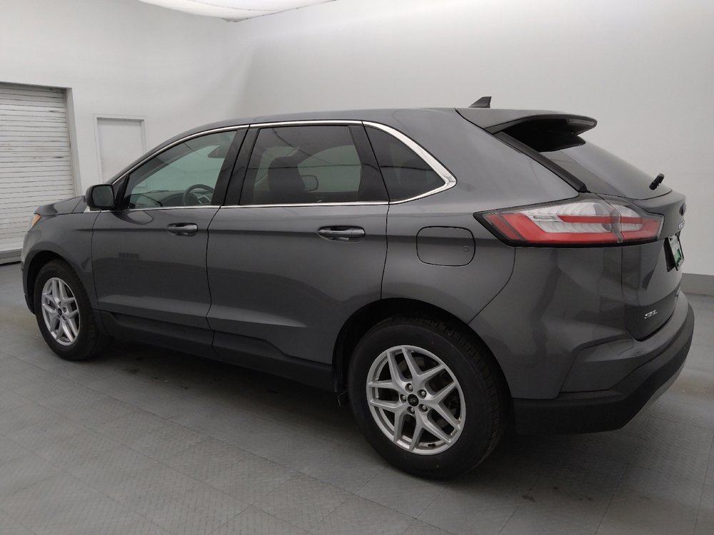 Used 2024 Ford Edge SEL image 3