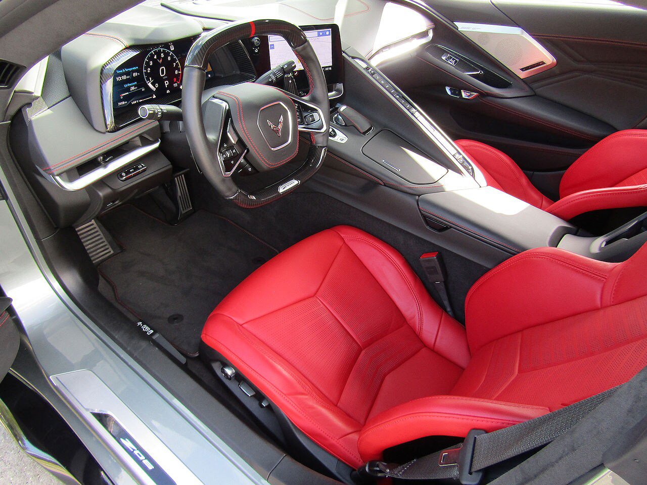 Used 2023 Chevrolet Corvette Z06 RWD image 10