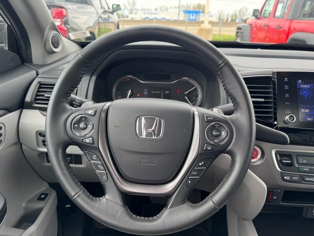 Used 2023 Honda Ridgeline RTL image 13