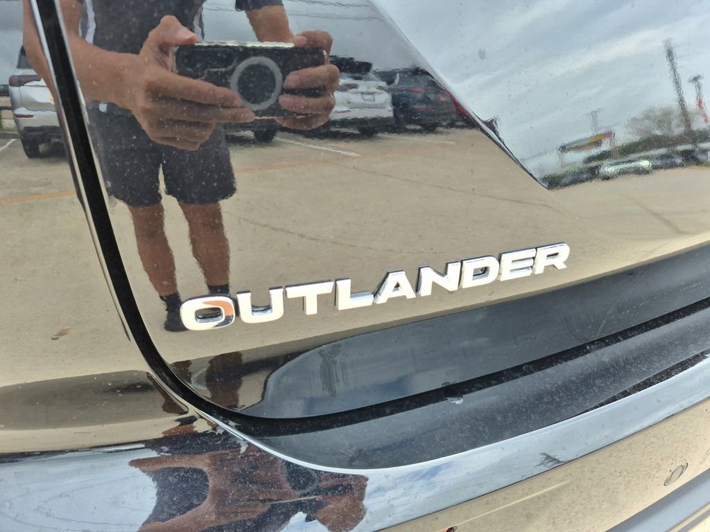 New 2026 Mitsubishi Outlander ES image 30