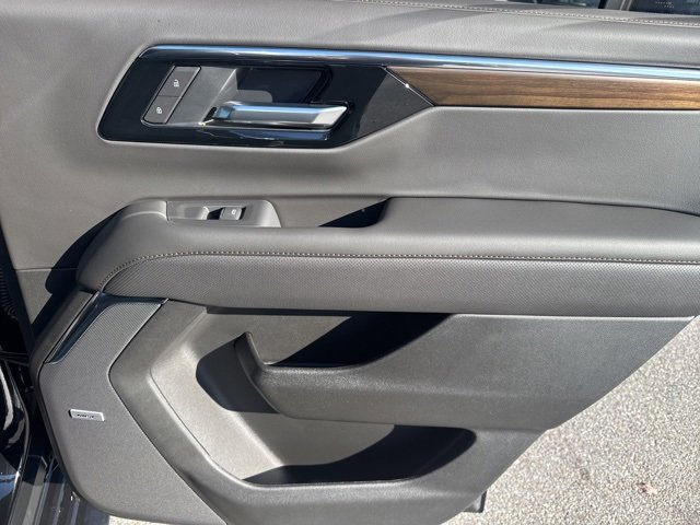 New 2026 Chevrolet Tahoe High Country w/ Sun And Tow Package image 25