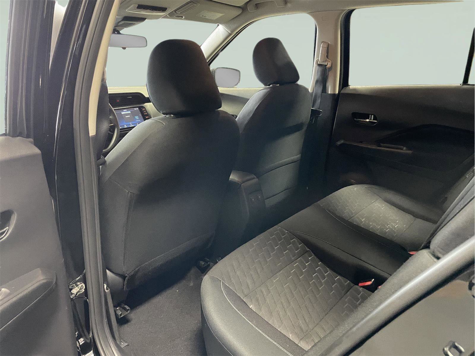 Used 2023 Nissan Kicks SV FWD image 12