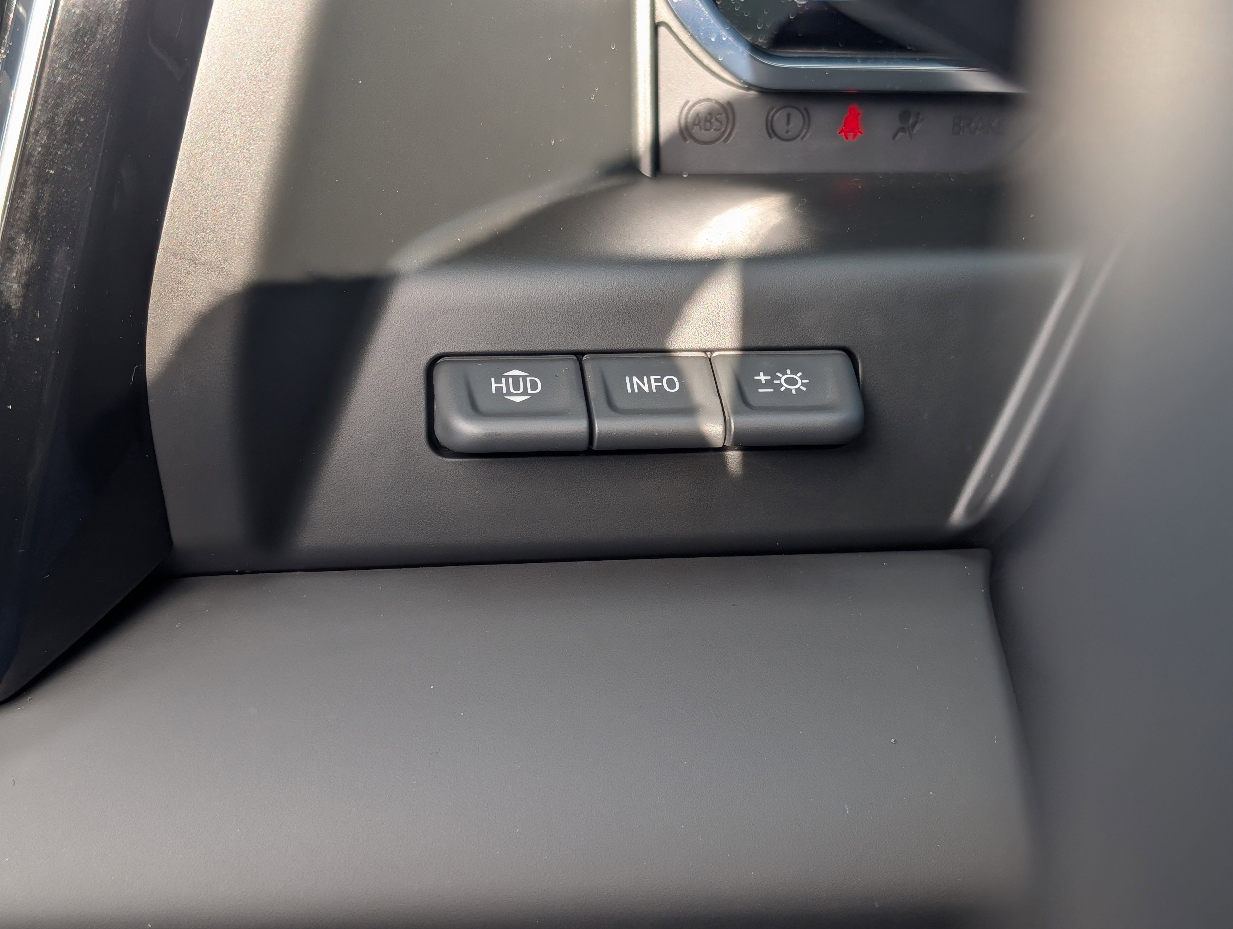 Used 2025 GMC Sierra 1500 Denali Ultimate image 32