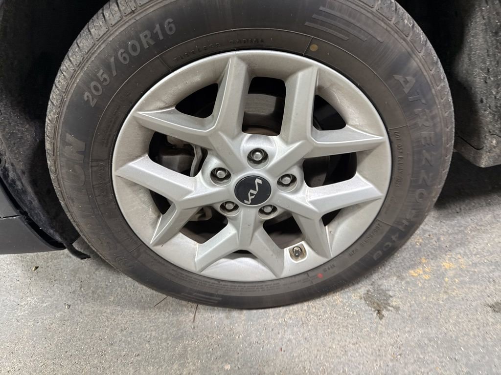 Used 2024 Kia Soul LX w/ Option Group 015 image 36