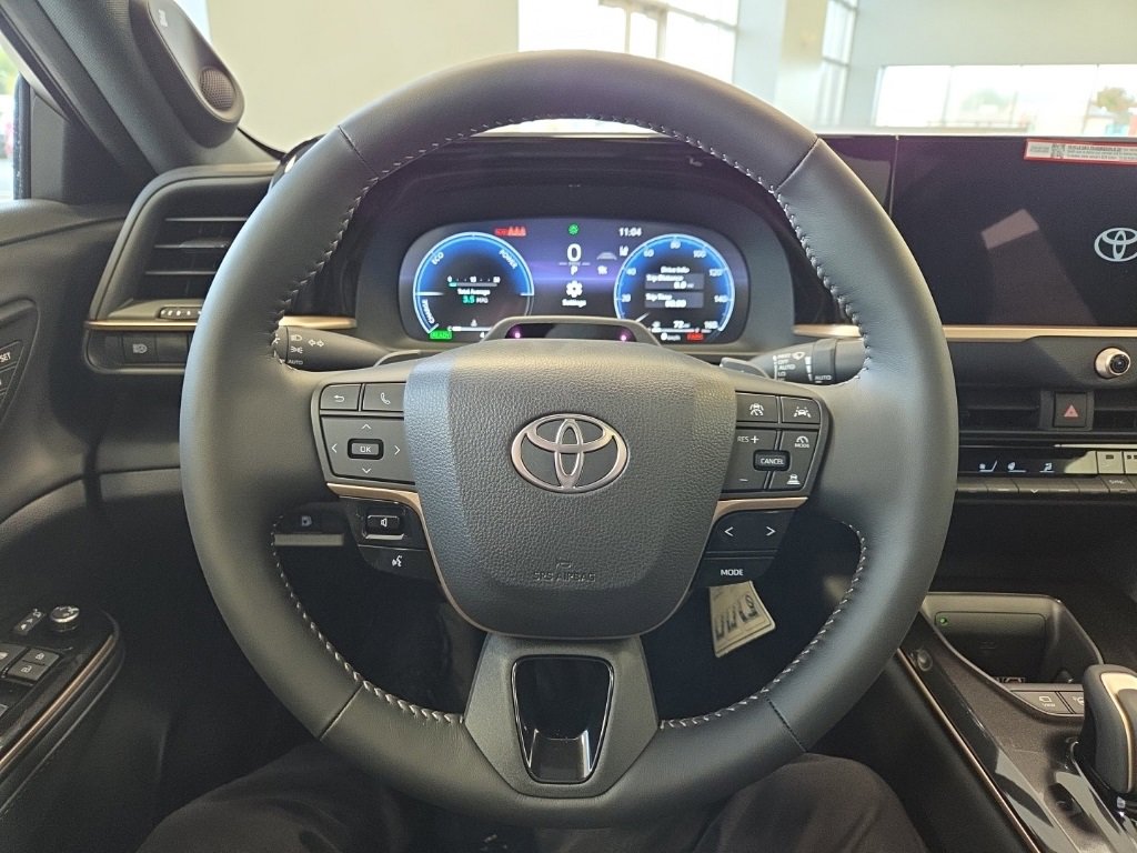 New 2026 Toyota Crown Platinum image 24